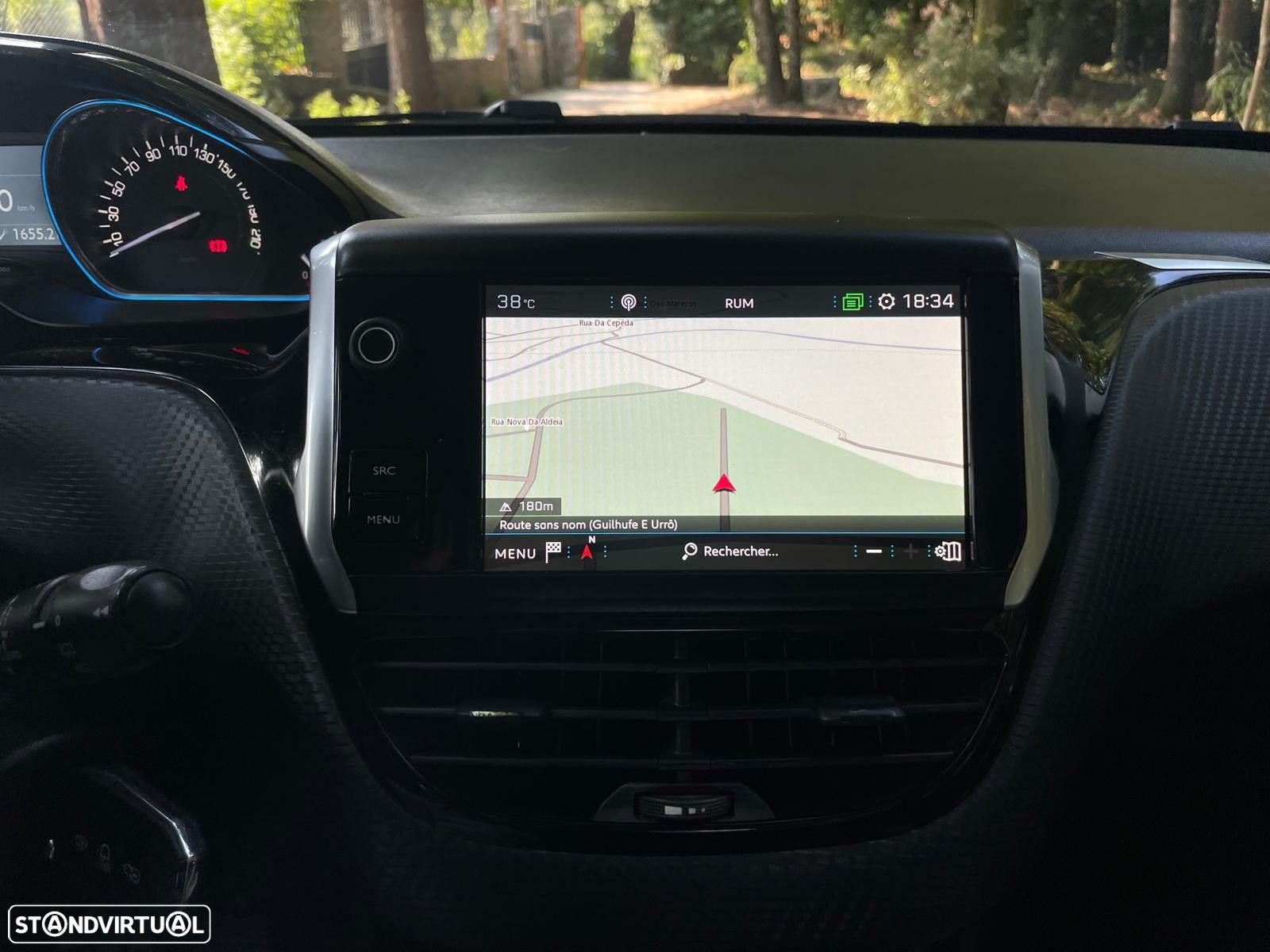 Peugeot 2008 1.2 PureTech Allure - 19