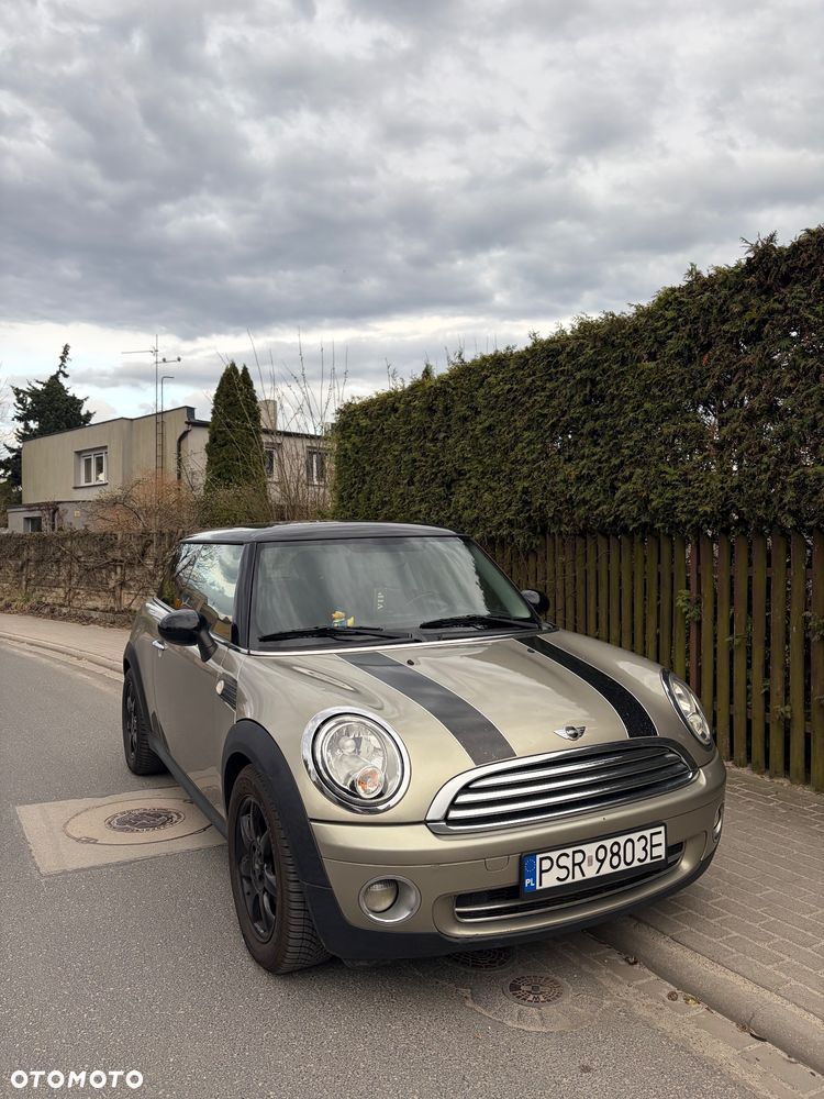 MINI Cooper Standard - 1