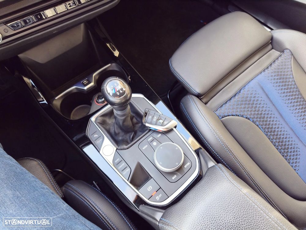 BMW 116 d Pack Desportivo M - 16