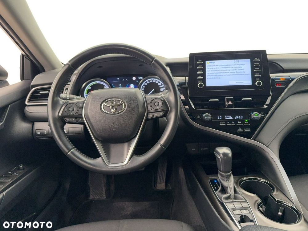 Toyota Camry - 9