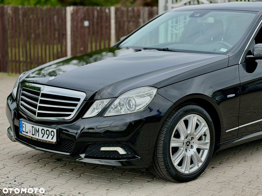 Mercedes-Benz Klasa E 200 CGI BlueEFFICIENCY Automatik Avantgarde - 39
