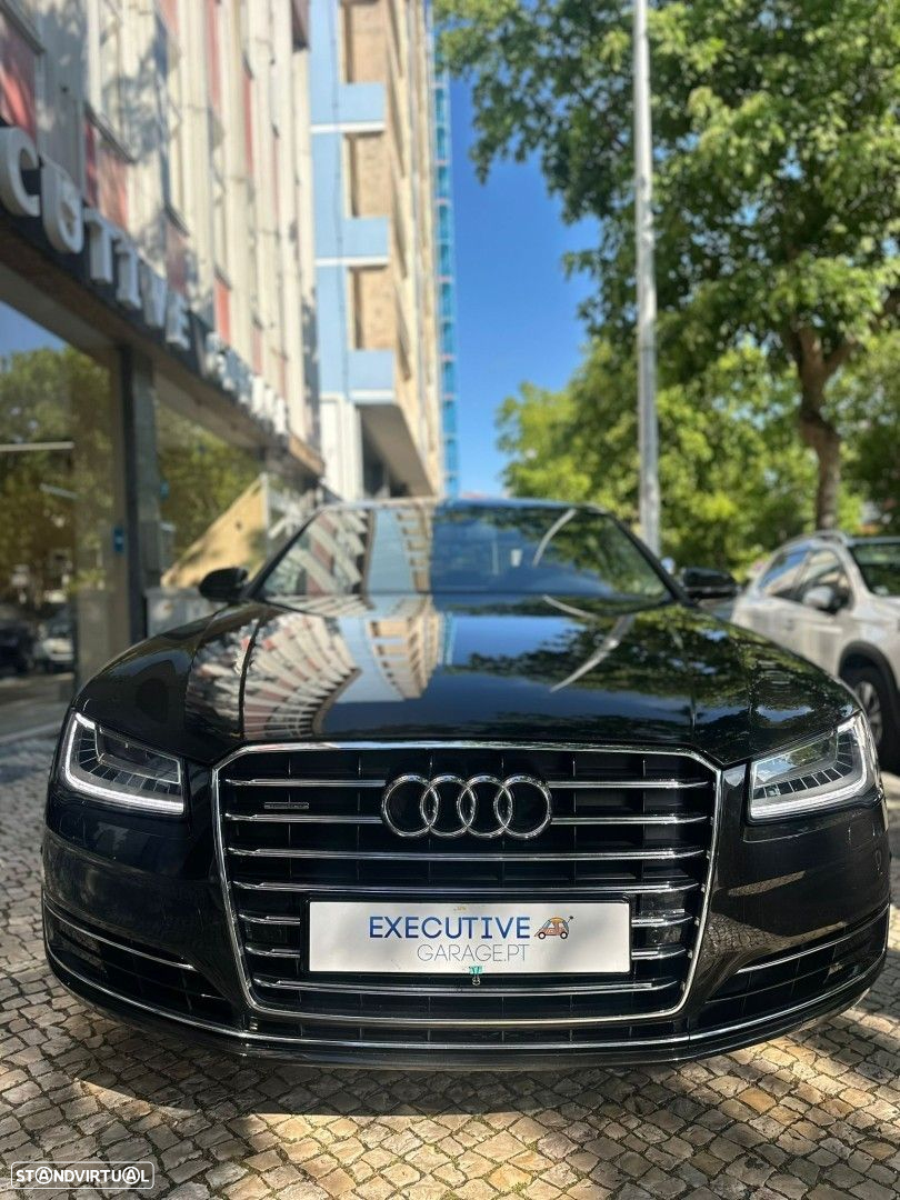 Audi A8 - 4