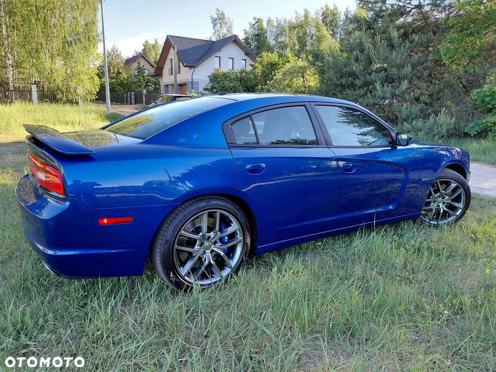 Dodge Charger 5.7 V8 RT - 16