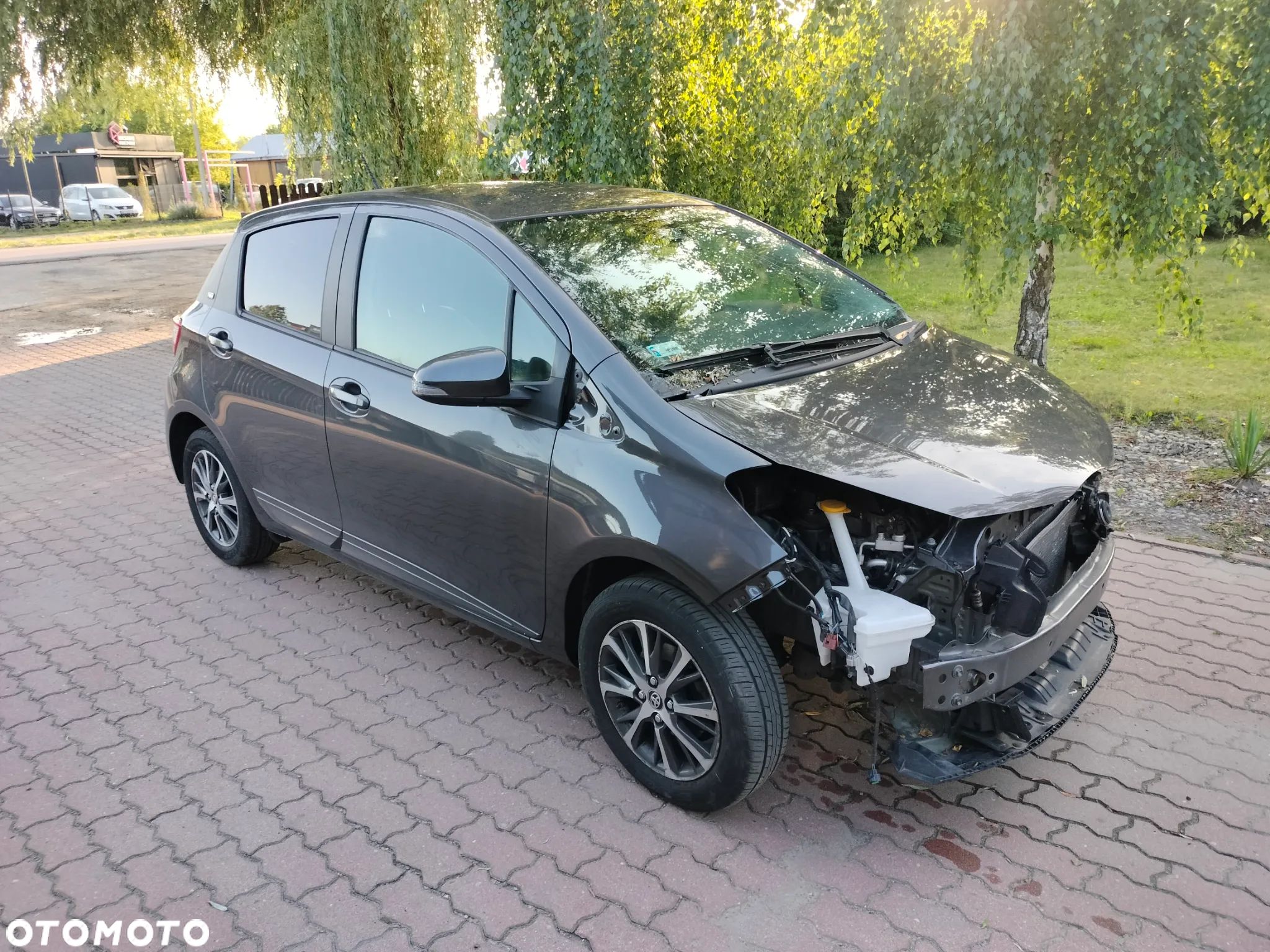 Toyota Yaris 1.5 Premium - 1