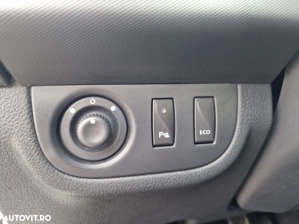 Dacia Logan 0.9 TCe Laureate - 12