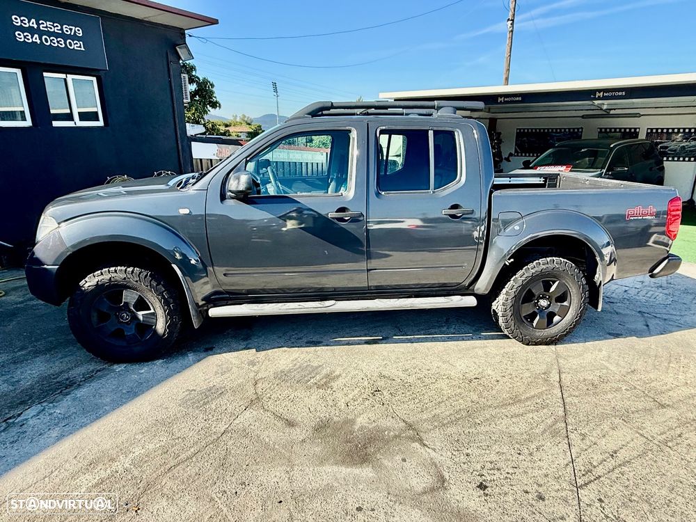 Nissan Navara 2.5 dCi CD LE Prem.+BDT AT - 40