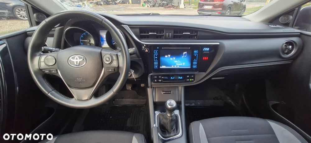 Toyota Auris - 30