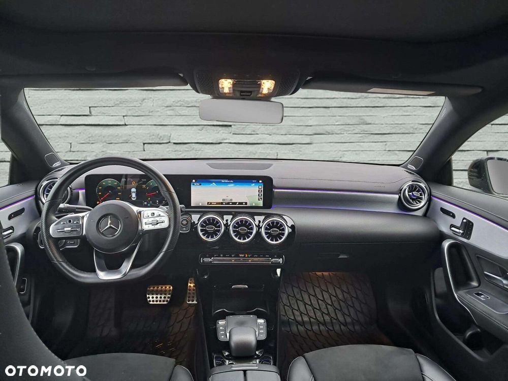 Mercedes-Benz CLA 200 AMG Line 7G-DCT - 9