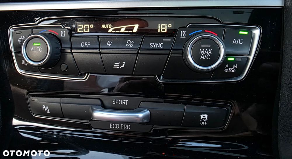 BMW Seria 2 218d Sport-Aut Luxury Line - 25