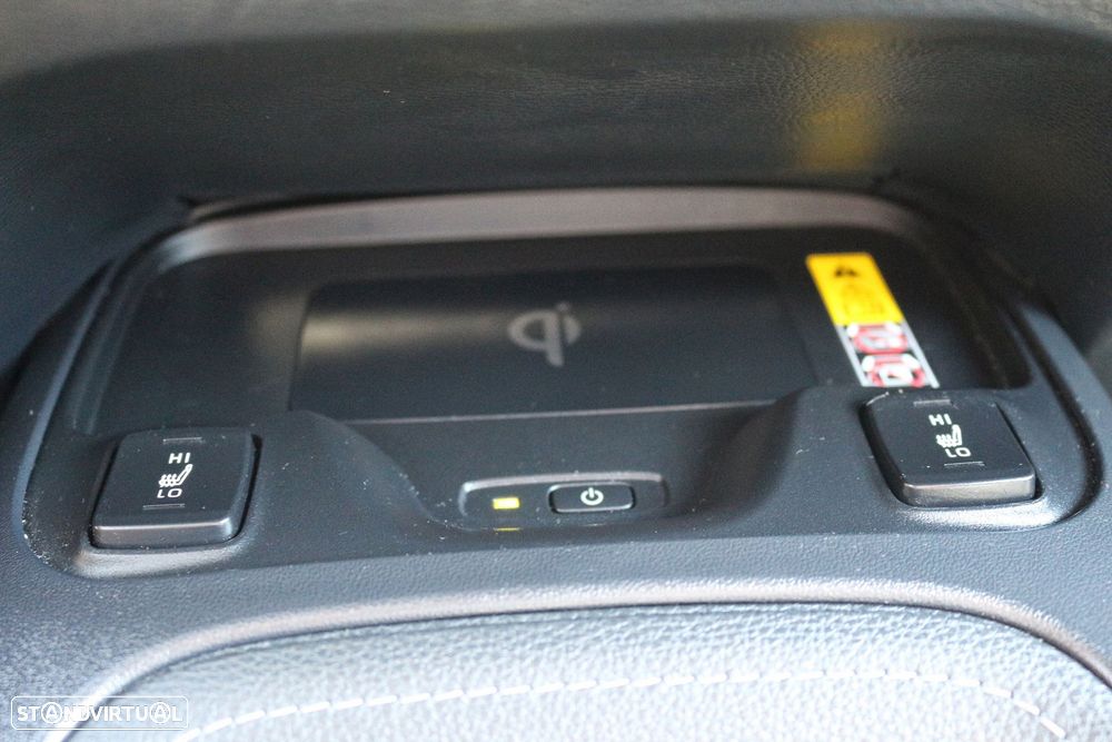 Toyota Corolla SD 1.8 Hybrid Luxury - 38