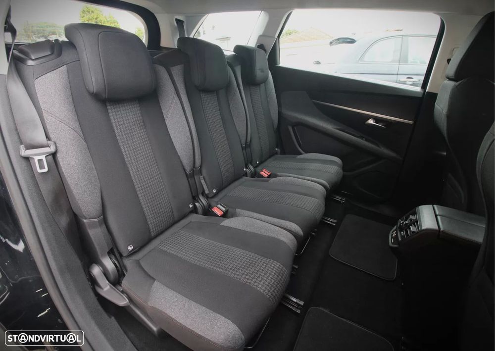 Peugeot 5008 - 23