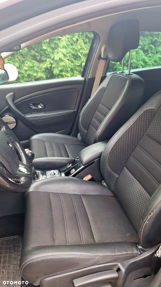 Renault Megane Grandtour ENERGY TCe 115 Start & Stop Bose Edition - 9