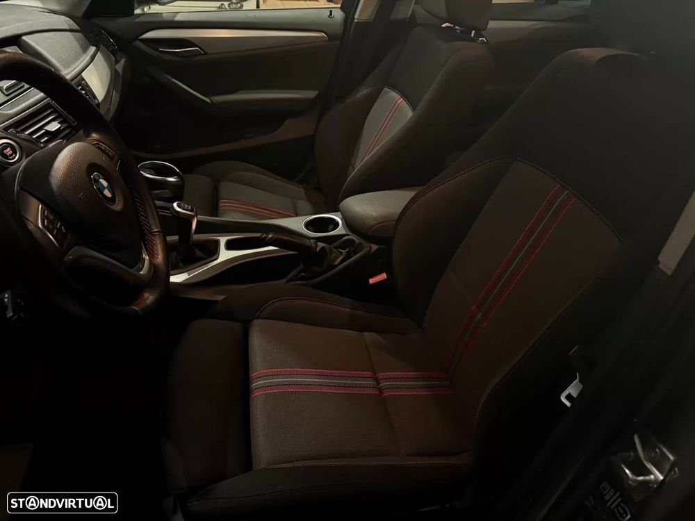 BMW X1 18 d xDrive Line Sport — fotografia 9