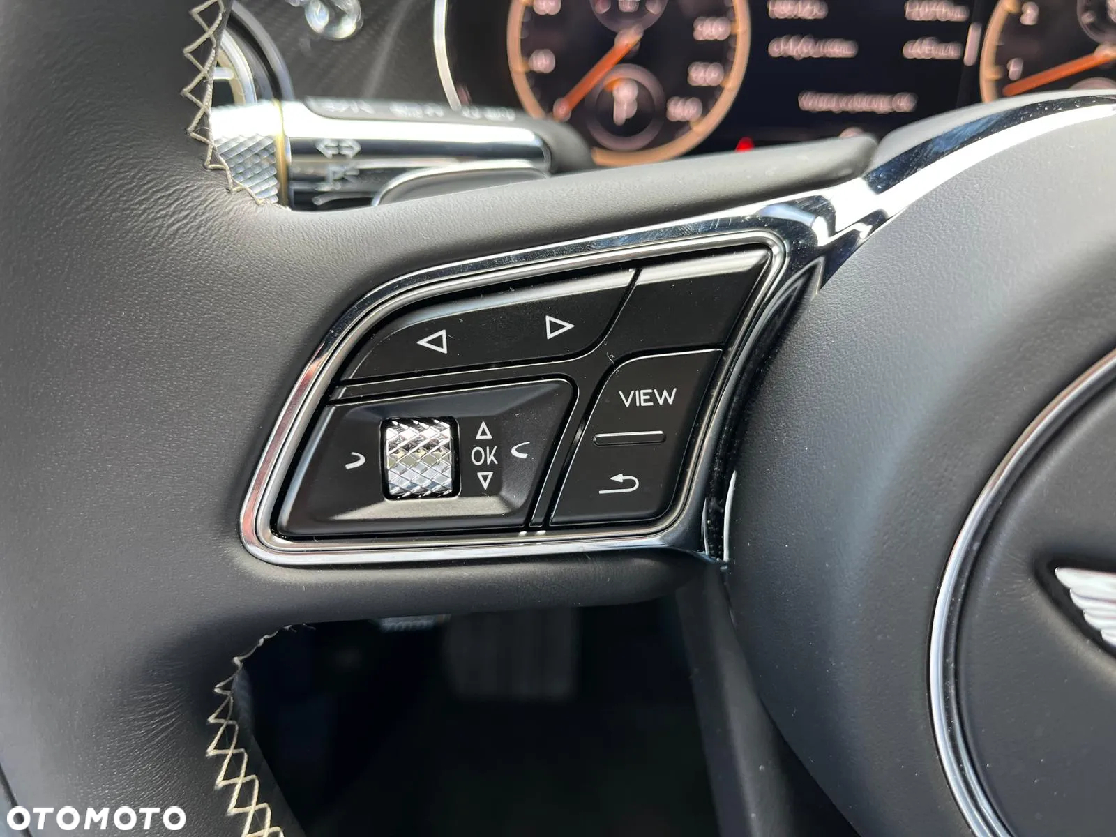Bentley Flying Spur W12 S - 8