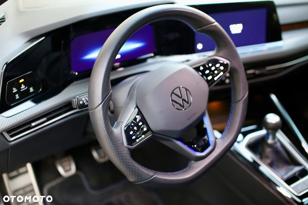 Volkswagen Golf - 13