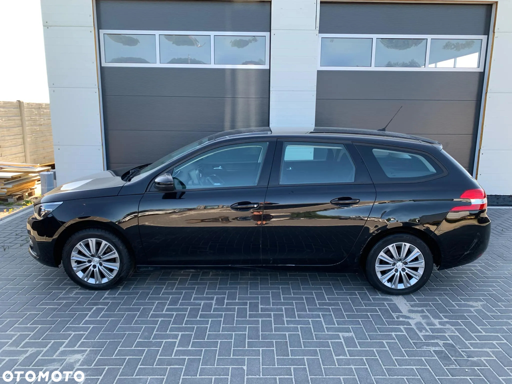 Peugeot 308 1.2 PureTech Active S&S - 31