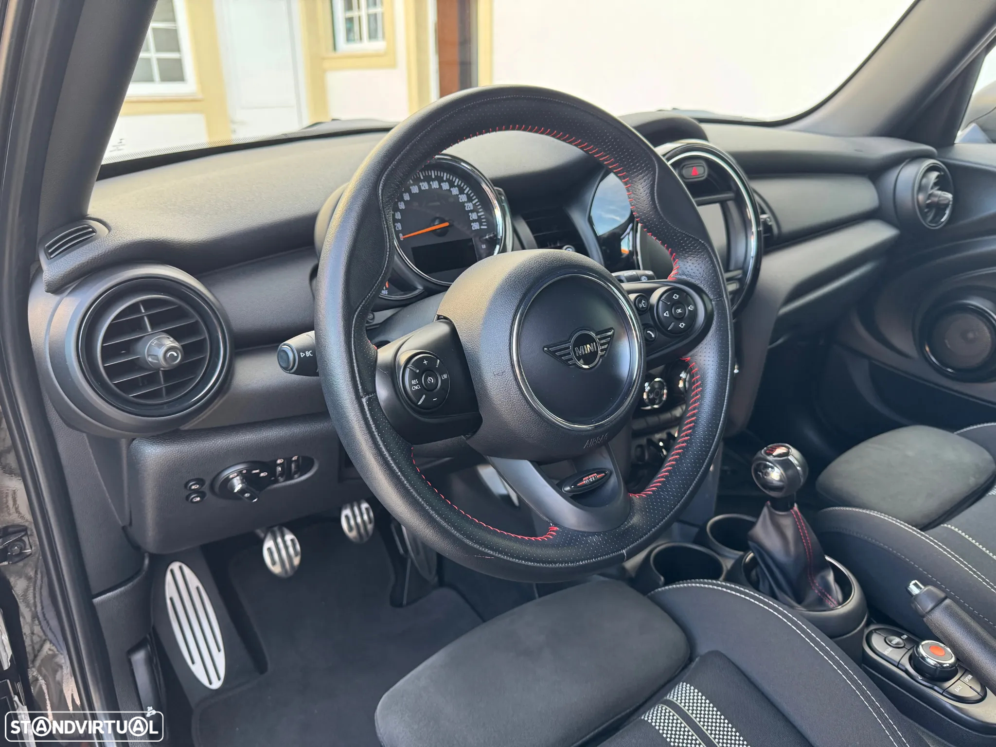 MINI 5 Portas One D - 31