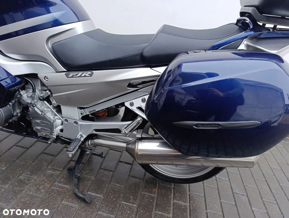 Yamaha FJR - 16