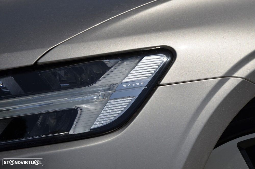 Volvo V60 2.0 T6 AWD TE Plus Dark - 7