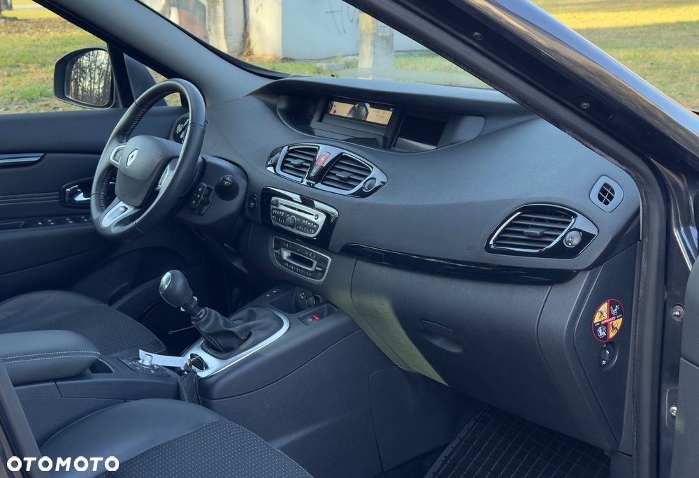 Renault Scenic dCi 130 FAP Bose Edition - 21