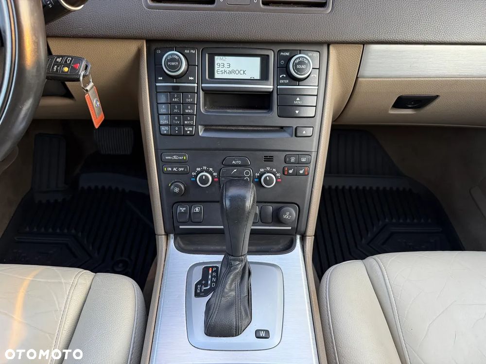 Volvo XC 90 3.2 AWD Executive - 26