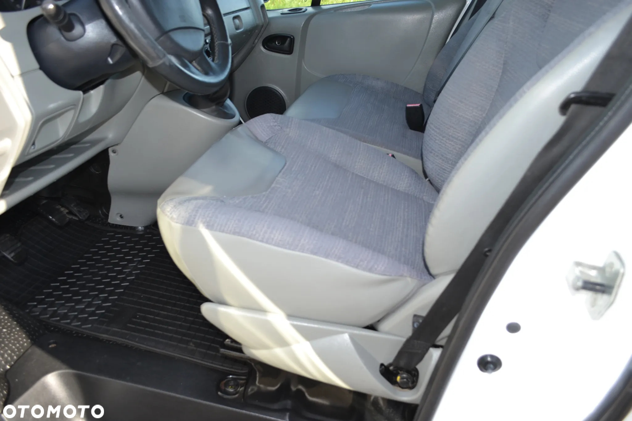 Renault Trafic L2H1 Pack Clim - 14