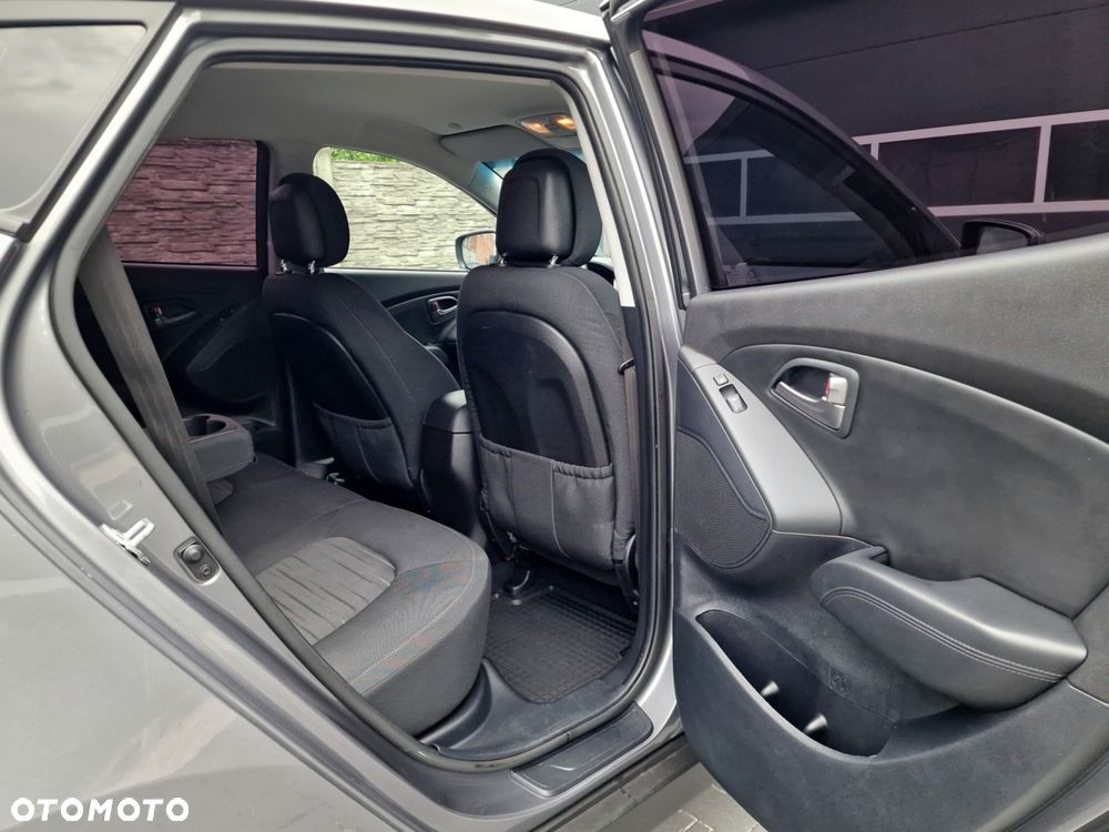 Hyundai ix35 1.7 CRDi 2WD blue Style - 18