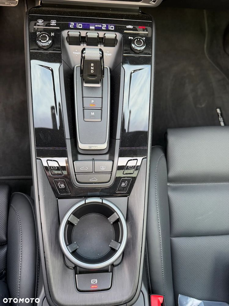 Porsche 911 Carrera GTS PDK - 31