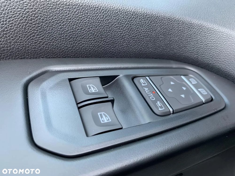 Renault Trafic Furgon L2H1 150KM AT9 - 12