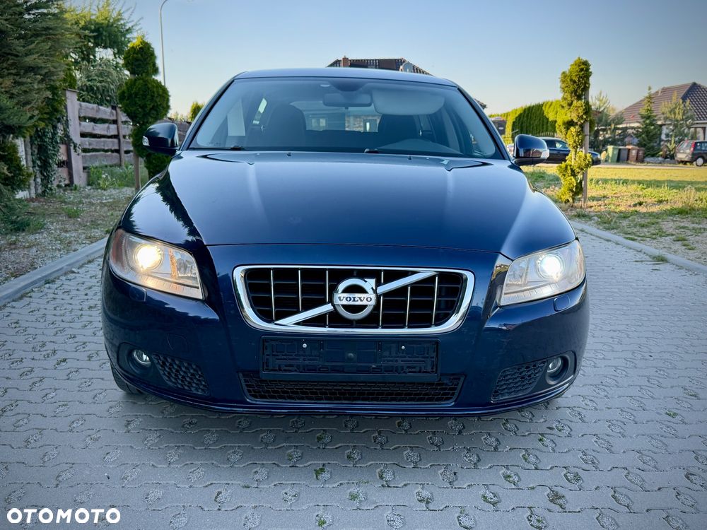 Volvo V70 2.0D Summum - 2