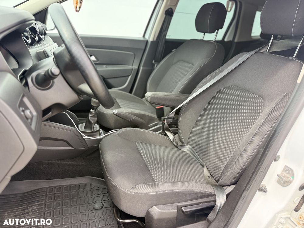 Dacia Duster 1.5 Blue dCi 4WD Comfort - 10