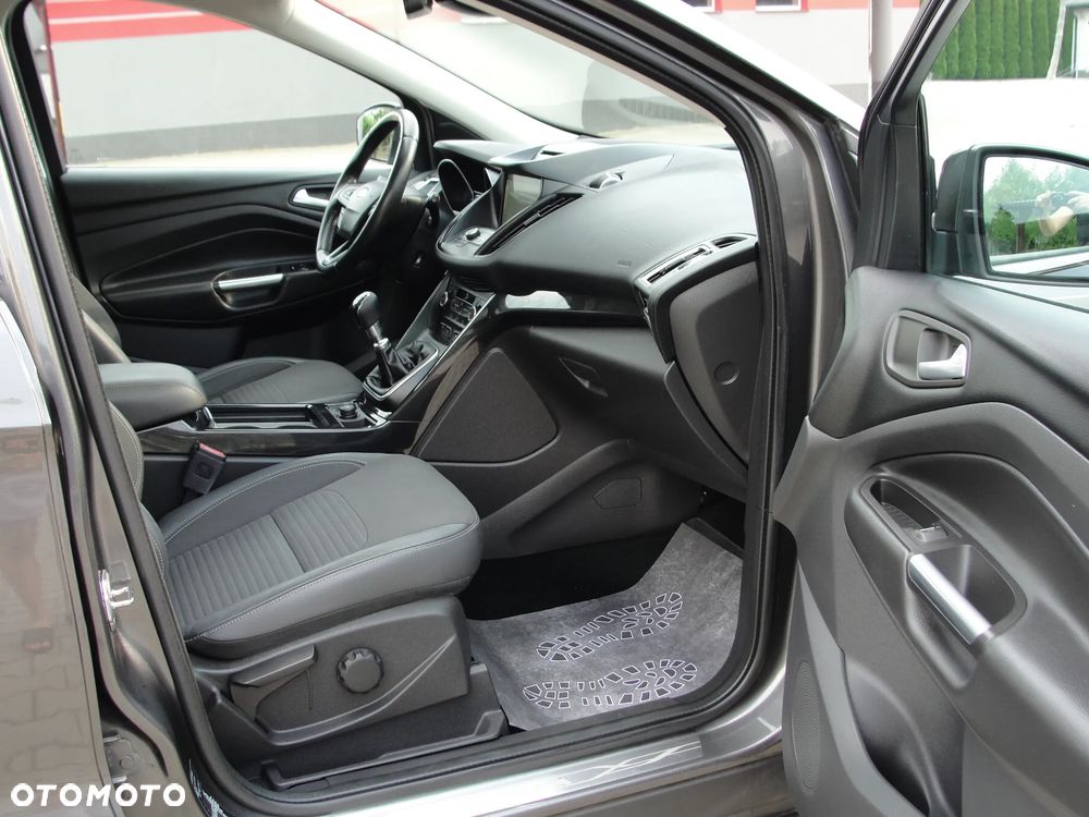 Ford Kuga 1.5 EcoBlue TITANIUM - 29