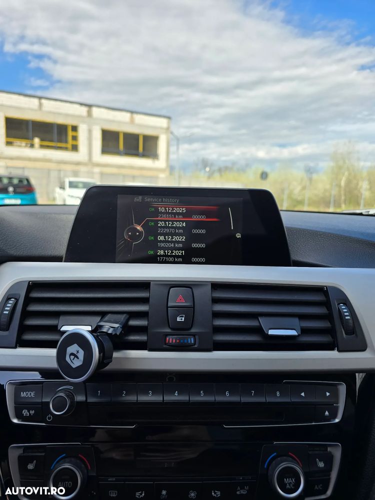 BMW Seria 3 320d Efficient Dynamic Edition Aut. - 8