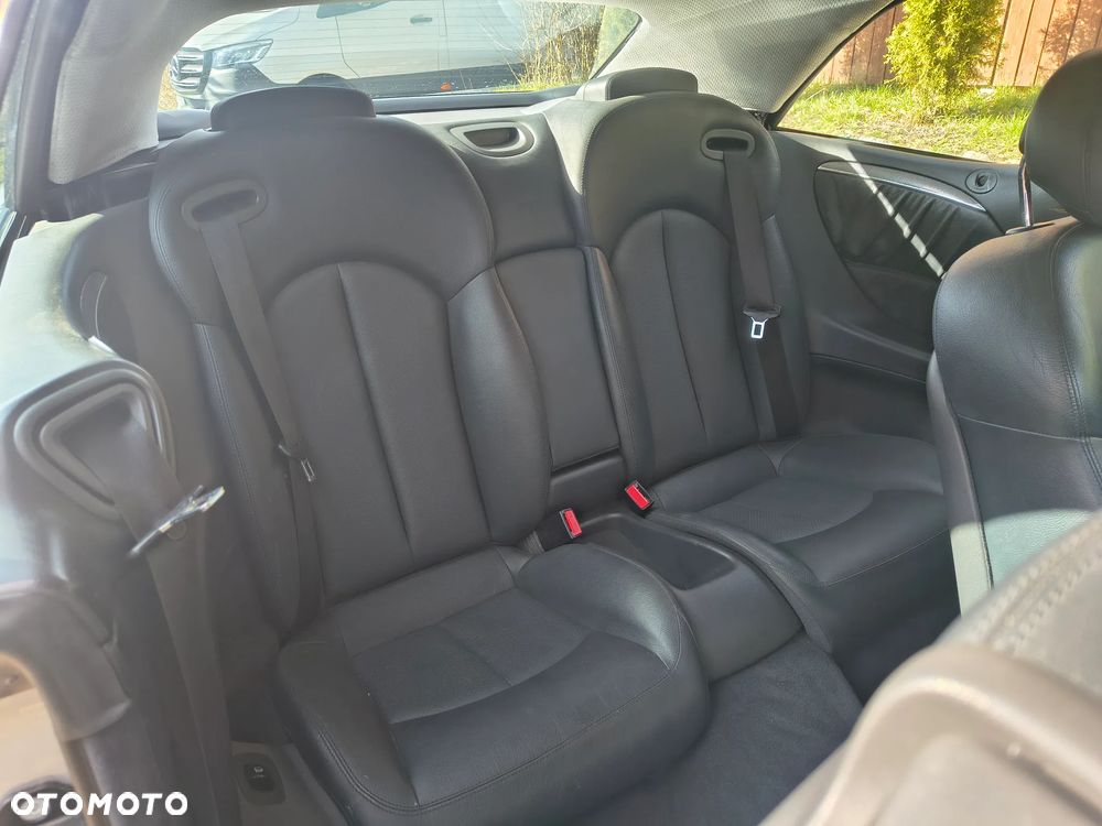 Mercedes-Benz CLK - 11