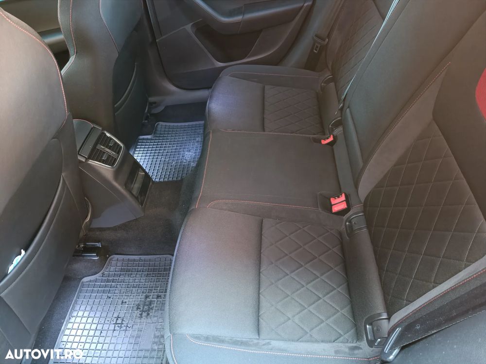 Skoda Octavia 2.0 TDI DSG 4X4 RS - 11