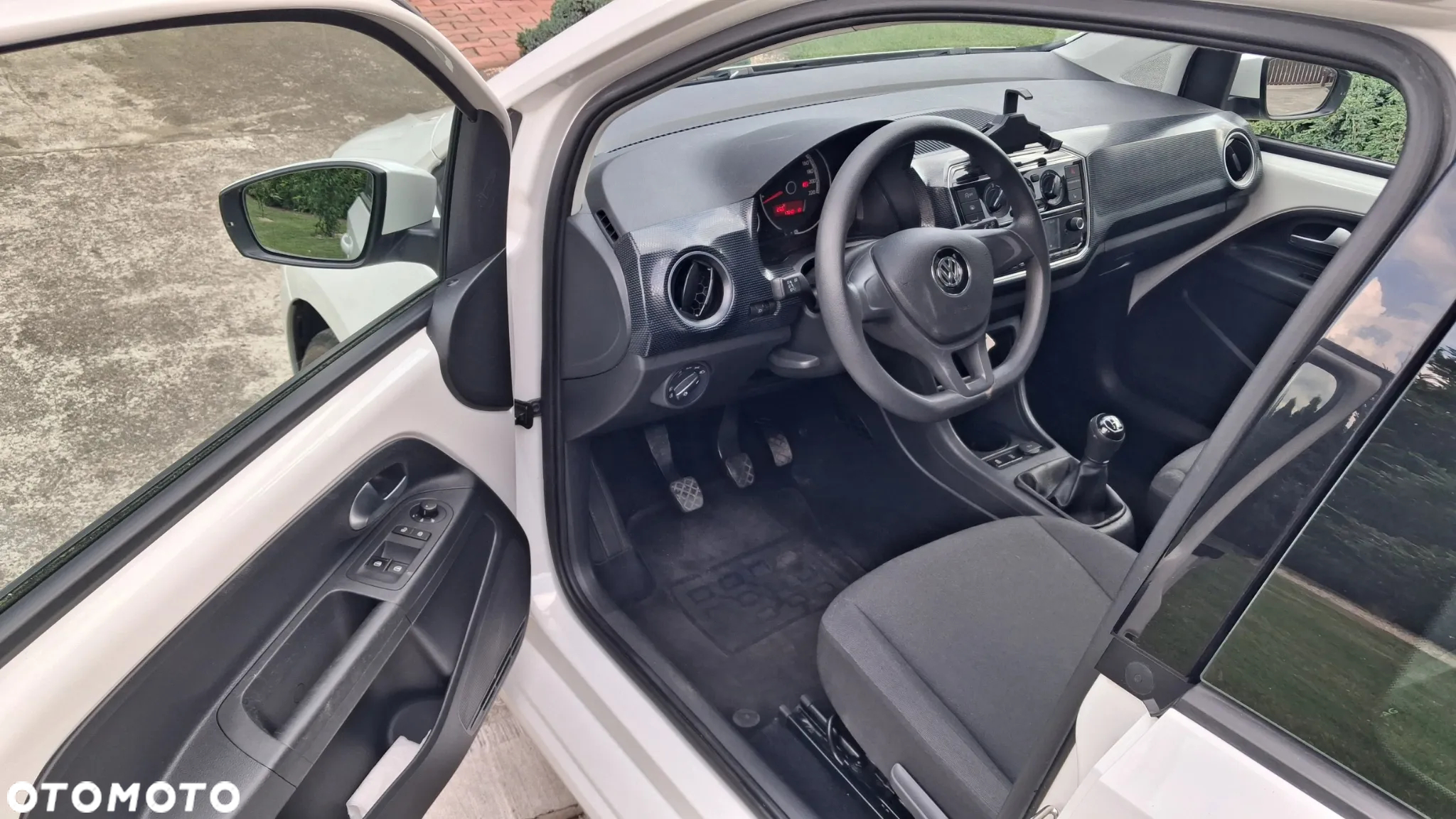 Volkswagen up! (BlueMotion Technology) high - 7