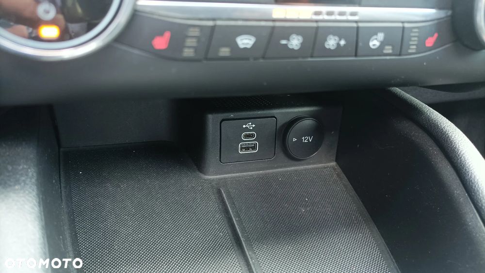 Ford Kuga 2.0 EcoBlue AWD ST-Line X - 33