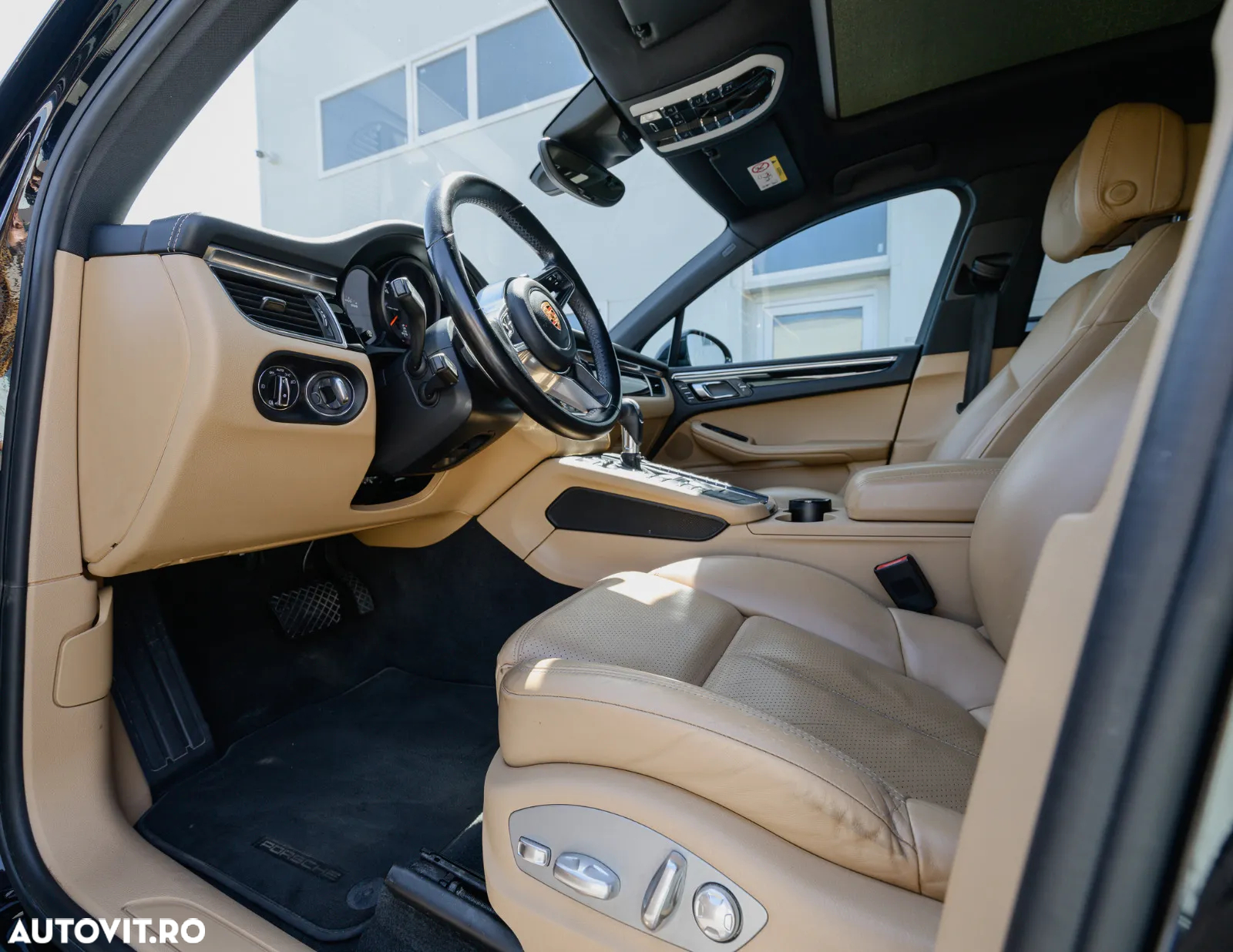 Porsche Macan Standard - 17