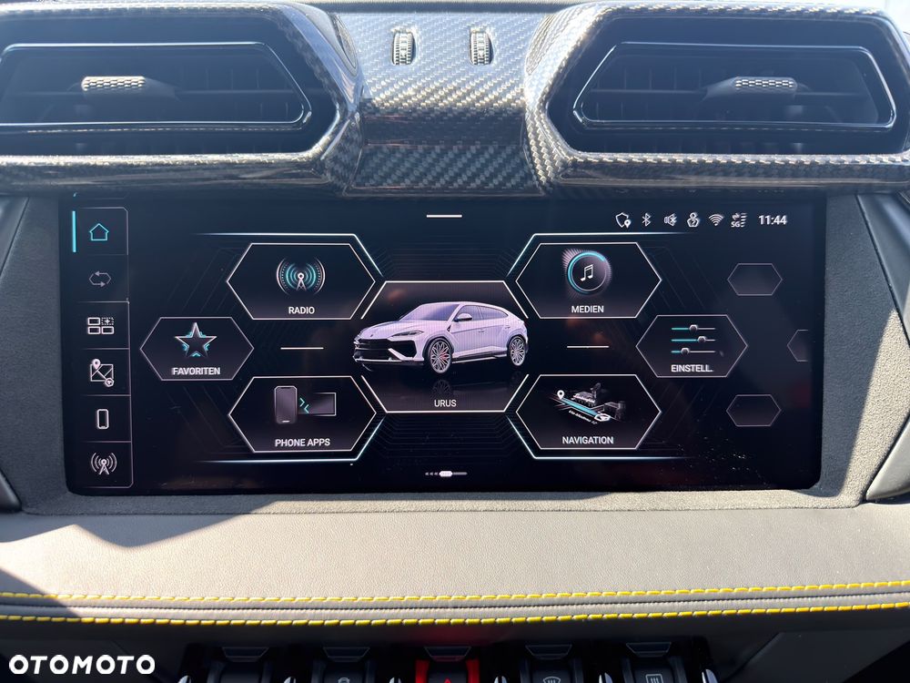 Lamborghini Urus - 26