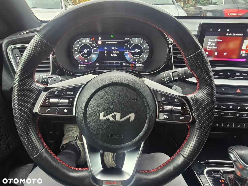 Kia ProCeed - 15