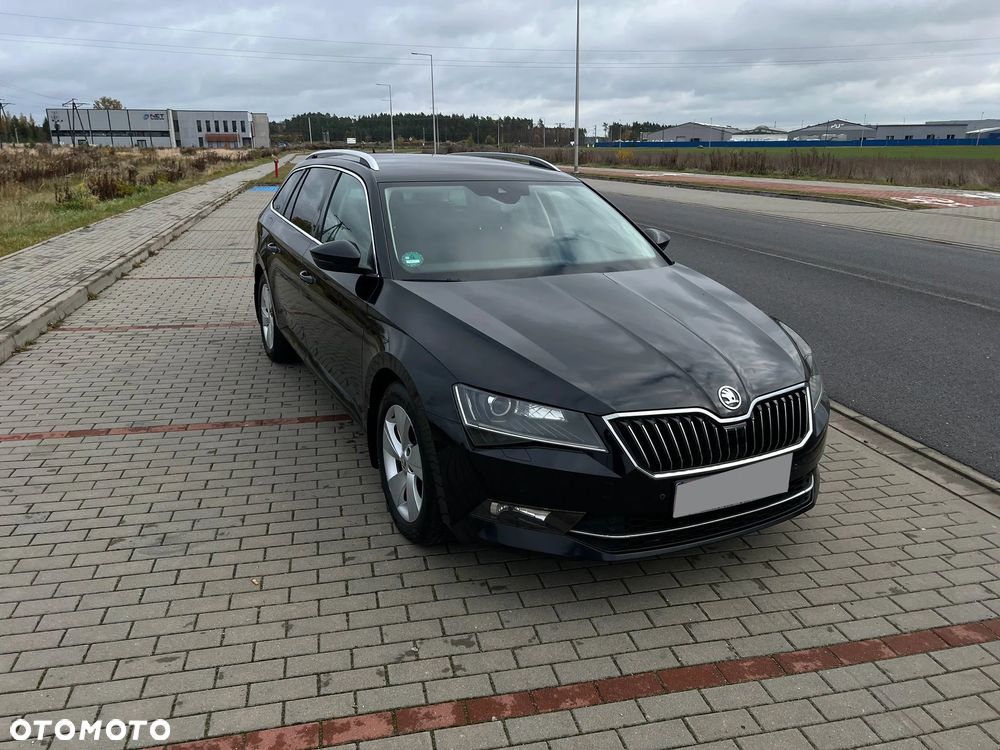 Skoda Superb 2.0 TDI Sportline - 3