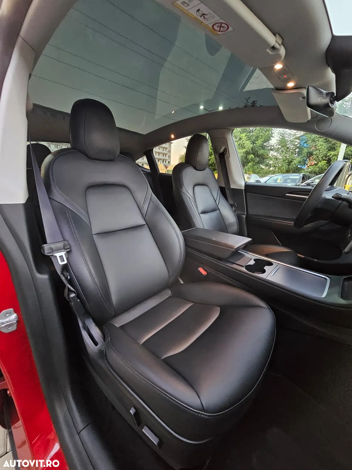 Tesla Model Y Long Range Dual Motor AWD - 10