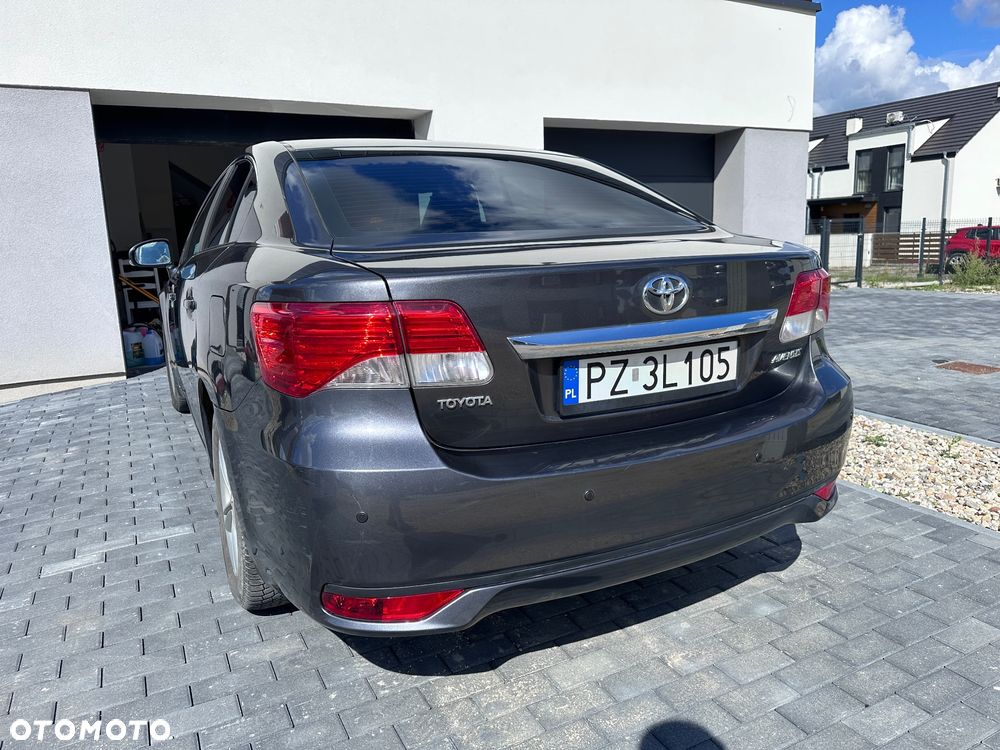 Toyota Avensis 1.6 Luna - 15