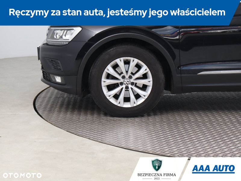 Volkswagen Tiguan - 16