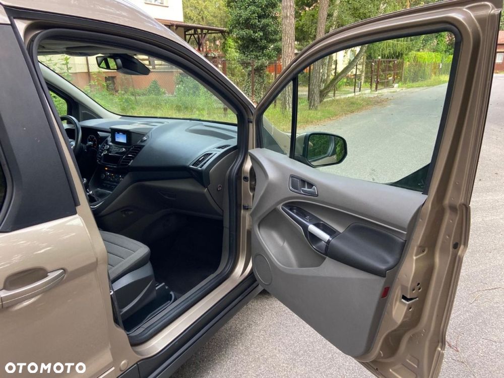 Ford Tourneo Connect - 37
