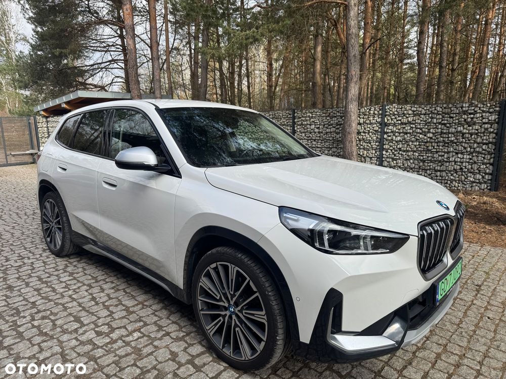 BMW iX1 xDrive30 66.5kWh xLine - 5