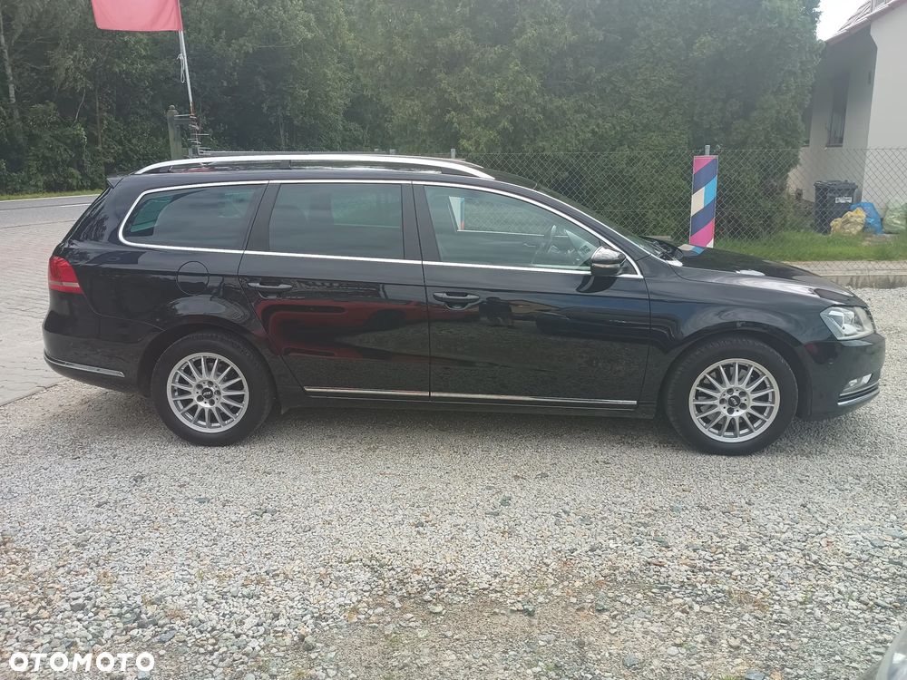 Volkswagen Passat 2.0 Blue TDI SCR Trendline - 23