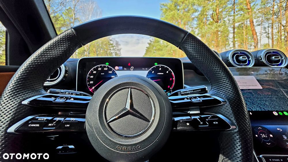 Mercedes-Benz GLC - 33