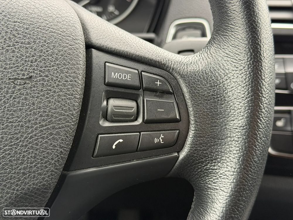 BMW 118 i Sport Line - 16