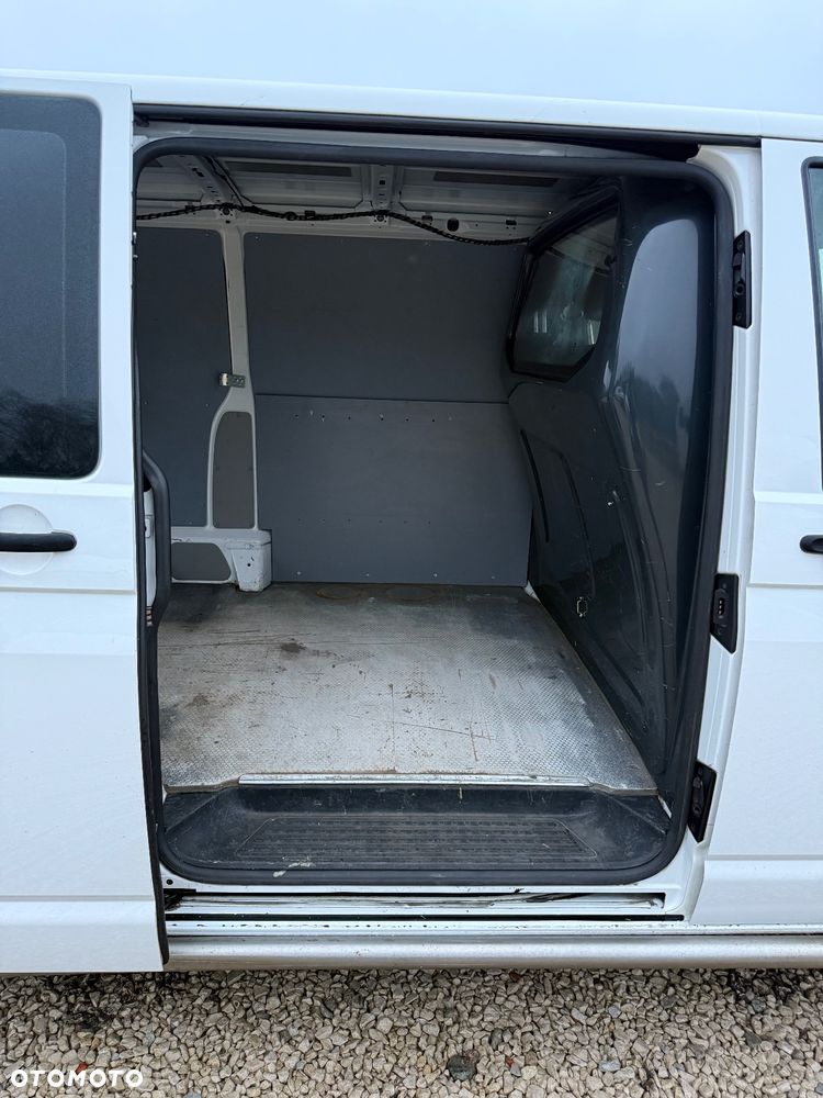 Volkswagen Transporter - 16